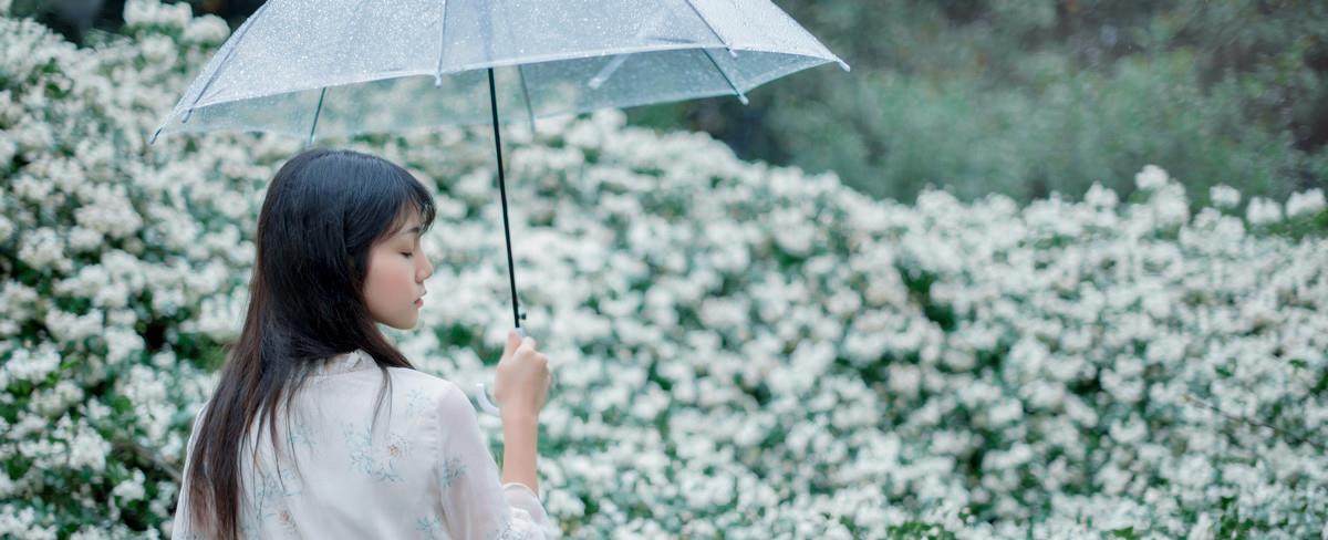 冯提莫|伤感歌曲鉴赏，第一首竟是《医生》，每首歌都能听到耳朵“怀孕”