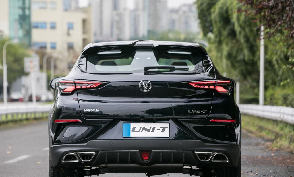 长安unit|12.4万提辆新款长安UNIT，刚开了800公里，车主就憋了几句话想说