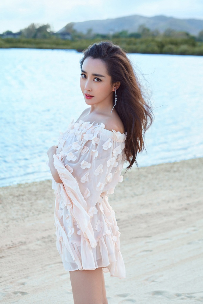 【杜若溪】海边沙滩，美美的你，杜若溪