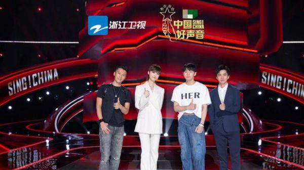 李宇春|尴尬了，李宇春成为好声音导师，而同为快女冠军的她们却成了学员