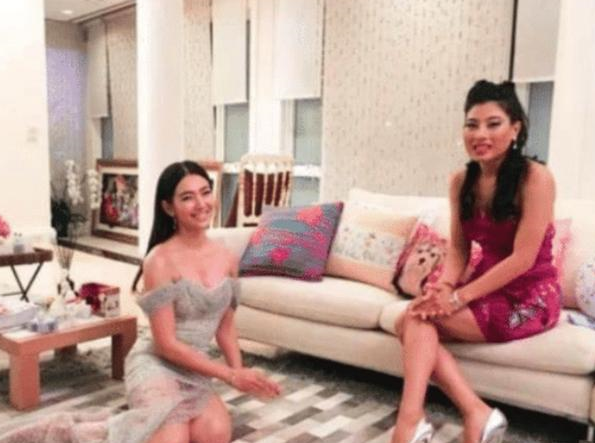 『范冰冰』见到泰国公主都要跪下?李连杰单膝下跪显礼貌,范冰冰连理都不理,站着就合拍!