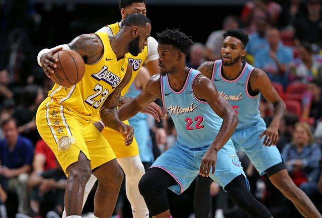 迈克尔·乔丹|总决赛历史总得分榜：科比第11，乔丹第4，老詹第4，第1是谁？