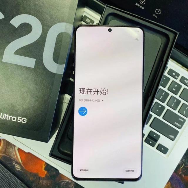 跑分|2K曲屏+60W跑分+12G运存，昔日帝王遗憾沦为“清仓价”？