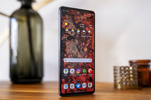 |三星S20粉丝版对比一加8T,谁会优胜?