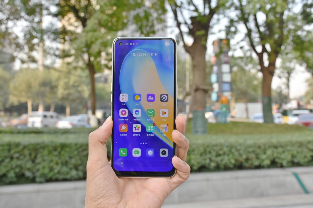 realme|颜值不输工艺品,realme真我 Q2 Pro轻潮灰上手