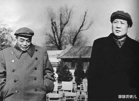 彭德怀|美军越过三八线，毛主席急电彭德怀入京，彭德怀为何一言不发？