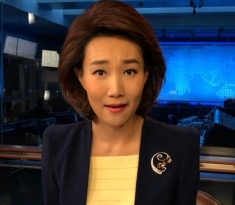 发型|央视女主持戴了13年假发，摘掉假发后才知道，什么叫阿姨秒变少女