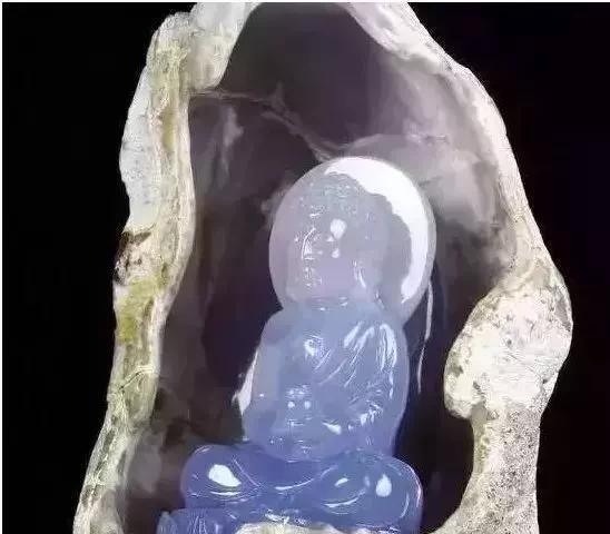 翡翠|土豪70万在缅甸买的翡翠摆件，回国后竟只值几千？这张纸要了命