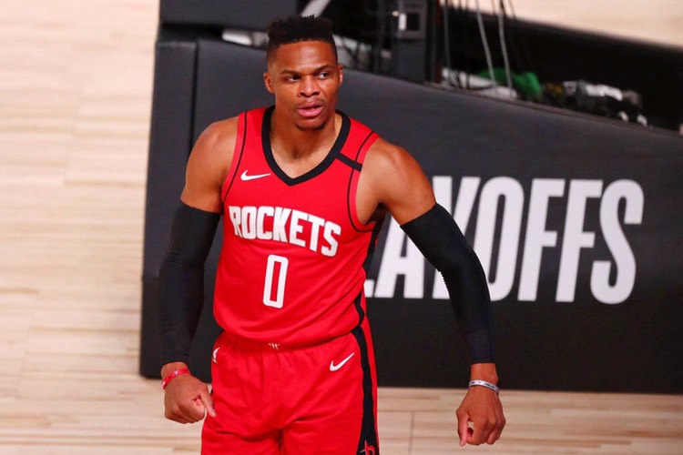 火箭队|威少交出球权，50分射手夺权二当家位置，火箭9人轮换3将成鸡肋