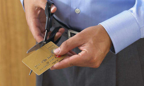 信用卡|长期“空卡”的银行卡，是留着还是注销？听完银行解释醍醐灌顶