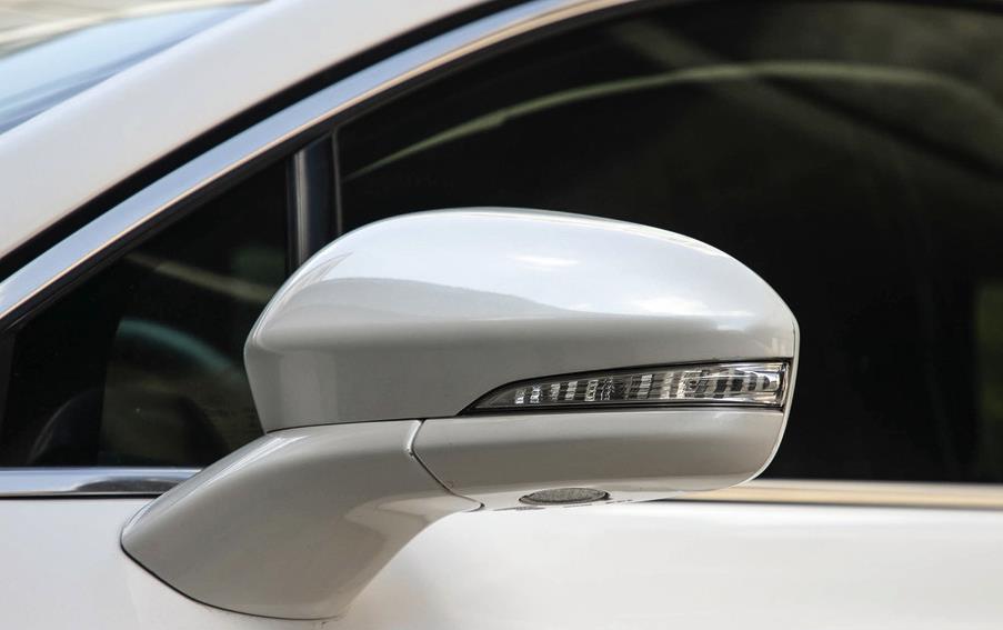 #蒙迪欧#开福特蒙迪欧的都是什么人?月薪6300开得起吗?有什么优缺点?