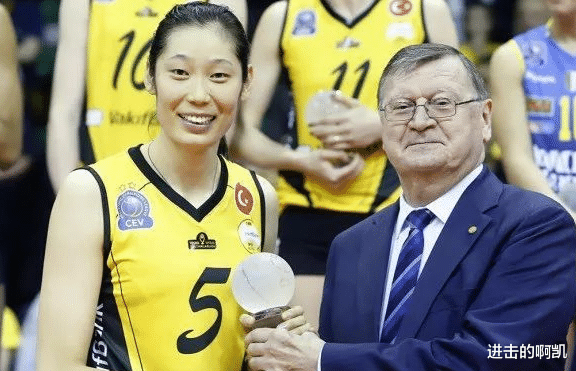 『意大利队』1200万年薪，为啥朱婷到手只有480万？给父母买房60万都要分三次付