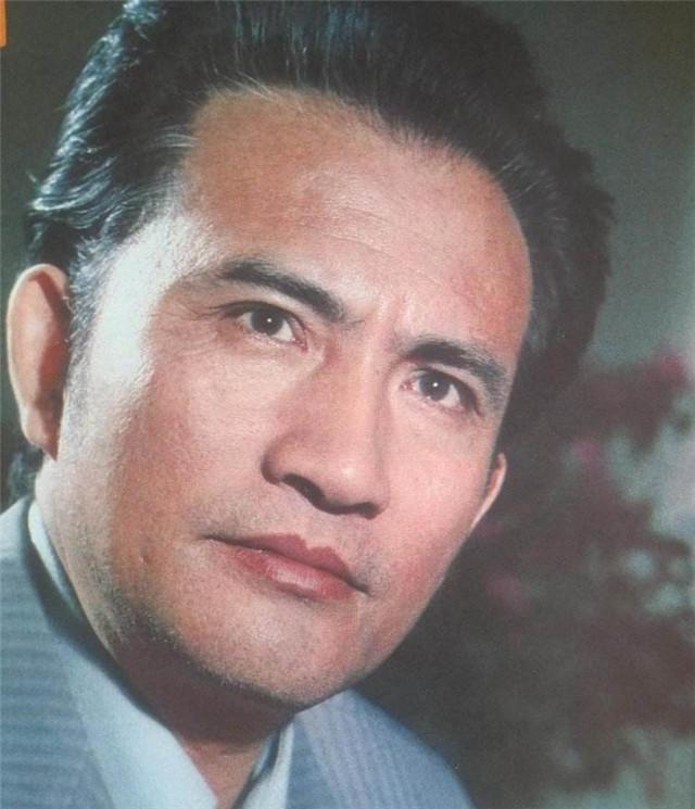 36岁入狱,2婚娶小娇妻,客厅仍挂前妻遗照,85岁杨在葆如今怎样