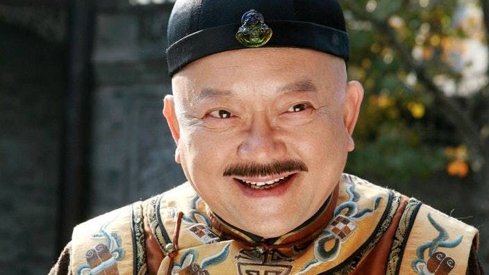 『和珅』乾隆死后15年，嘉庆才发现，乾隆为啥让和珅贪污，嘉庆：后悔杀和珅