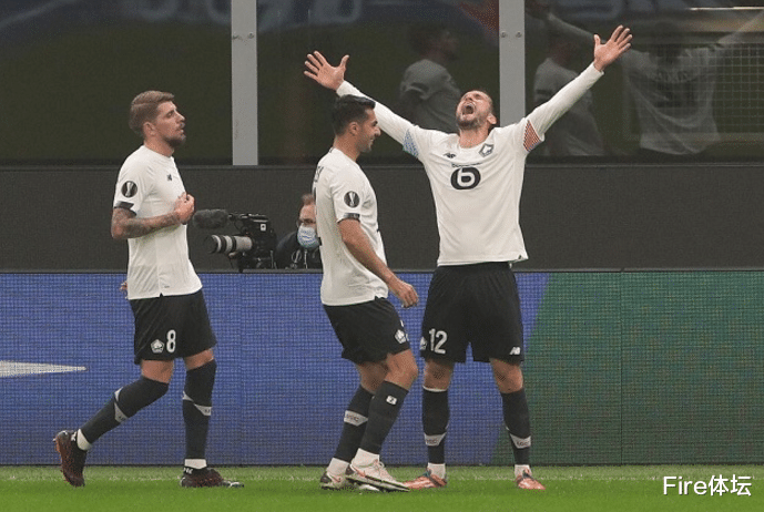 米兰|米兰0-3却挖出球队核心！并非是39岁的伊布，而是攻守兼备的他