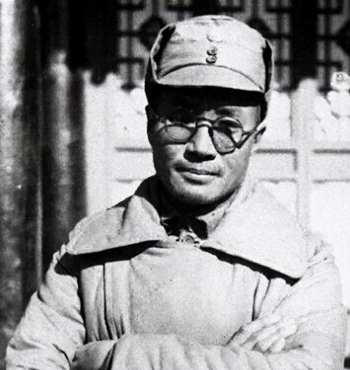 李云龙|亮剑中李云龙四位上级的原型分别是谁？两位元帅、两位大将