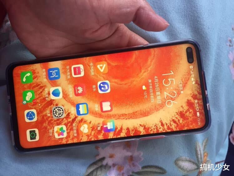 5G▲华为再次亮剑，麒麟990+4200mAh+40W快充，5G旗舰机跌至2619元