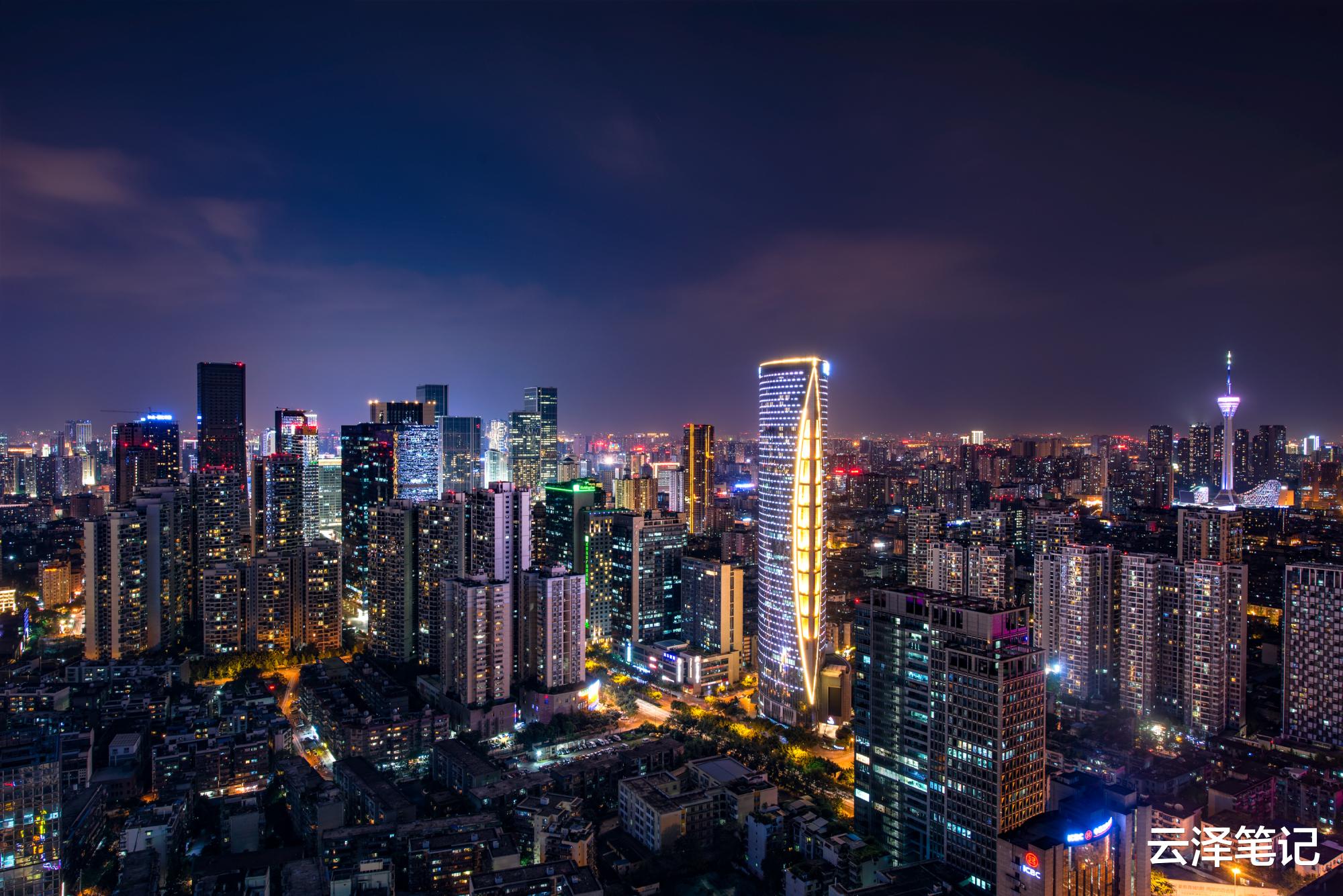 【成都】成都出发300公里，在这3000多米的山顶，有星星在向我们招手