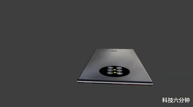 「华为Mate40Pro」华为Mate40Pro露锋芒：3MM机身+麒麟1020+后置6摄，硬刚iPhone12