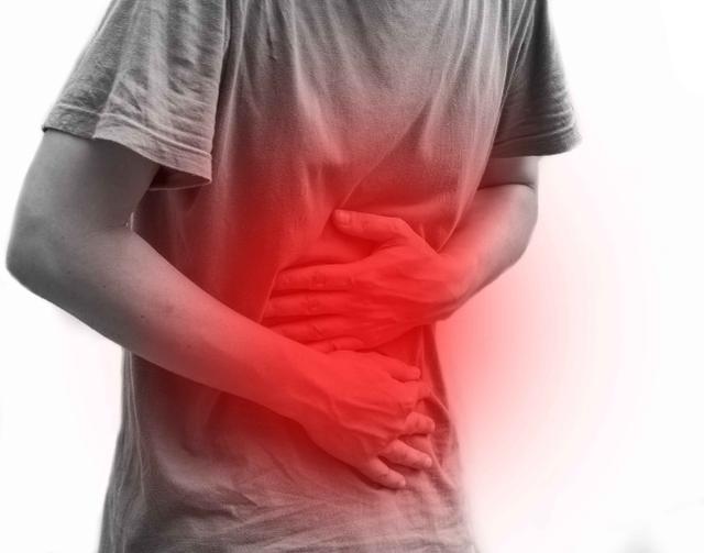 【胃溃疡】伤胃的行为有哪些?常见的6种行为习惯,在黑名单上,你有几种?