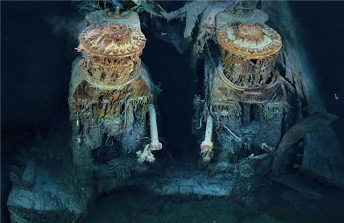 泰坦尼克号|泰坦尼克号的珍贵海底彩照：人类残骸清晰可见，10年后将彻底消失