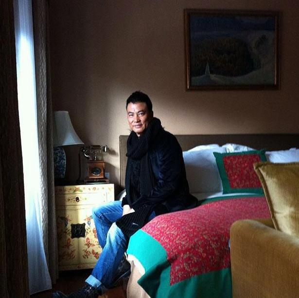 |走进任达华在香港的家，和老婆年龄差12岁，家里装修都是浪漫风