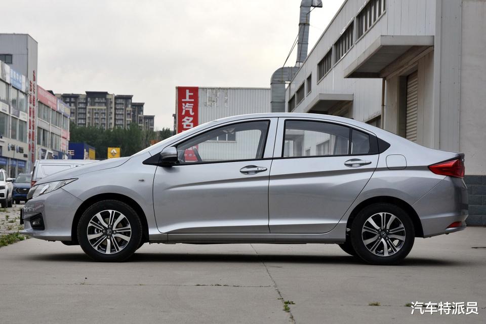 『本田锋范』本田也没招了，最新款锋范降到6万多依旧无人问津