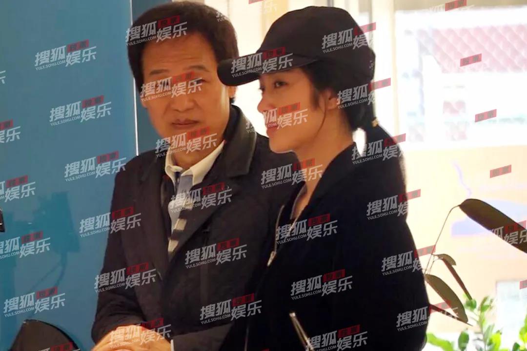 杨采钰|她和金主离婚了？