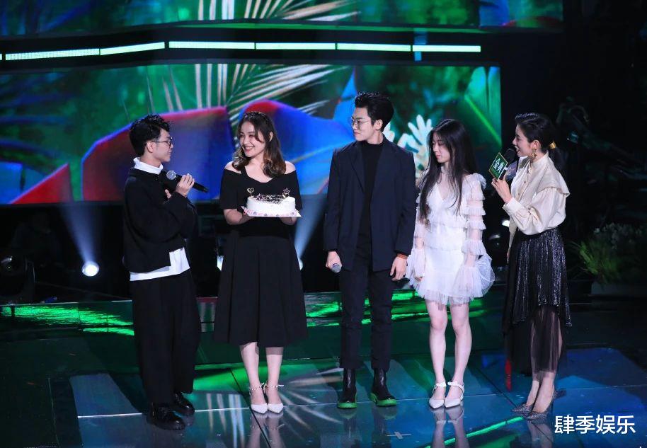 单依纯|好声音官宣，张碧晨加盟总决赛，潜在说明冠军就是单依纯？非也