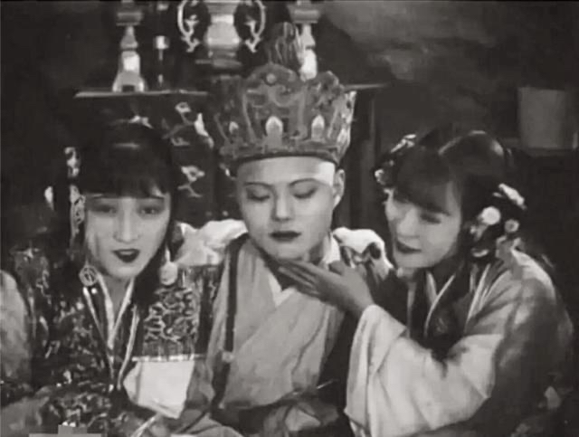 西游记▲旧版《西游记》被禁播的真实原由：看看这几个镜头，你就懂了