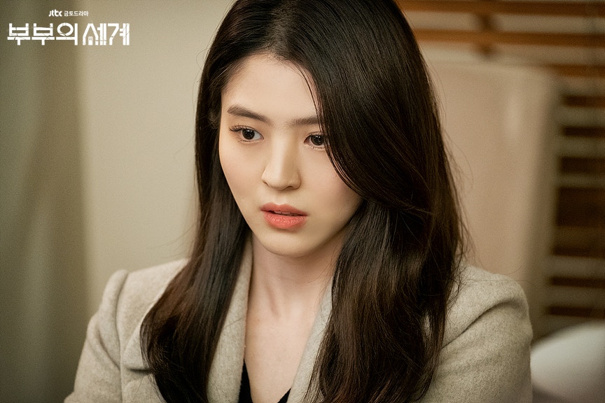 金喜爱▲韩素希或步金喜爱后尘《夫妻的世界》神秘小四即将现身？