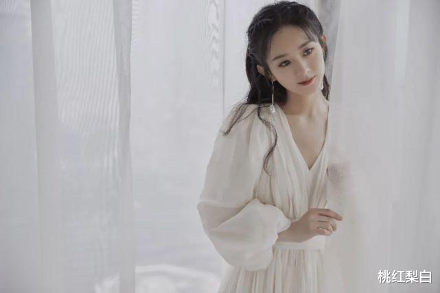 赵丽颖|产后复出首秀失败？低情商言论被吐槽，她难回巅峰了?