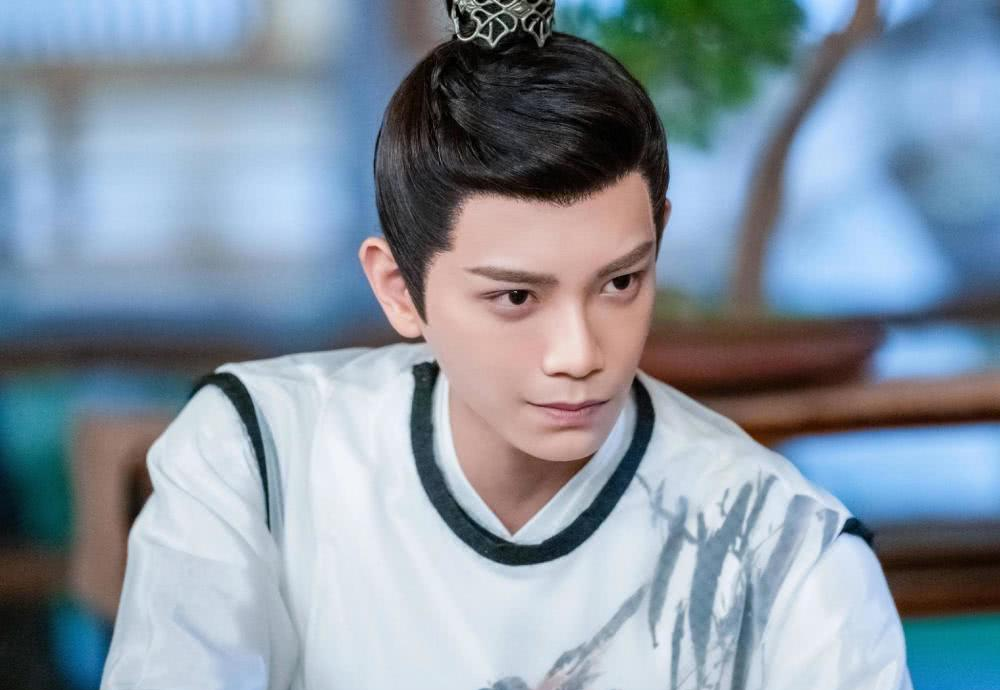 传闻中的陈芊芊:传闻中的陈芊芊:真的是男主脑补恋爱吗?也许并不是啊,大爱演员