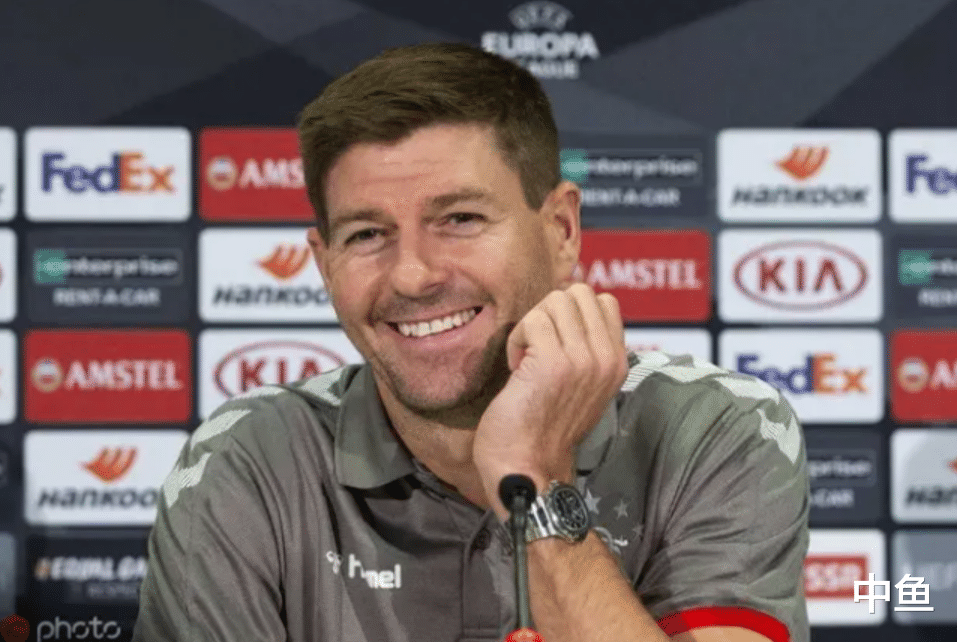 「武磊」曝!极速抢夺武磊,门德斯直飞西班牙,再次操刀武磊转会英超狼队