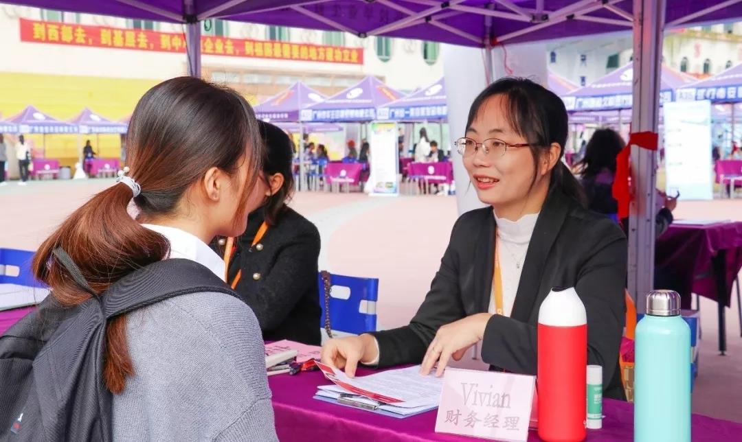 法学|我国毕业生率最高的5个专业，就业市场供过于求，学生欲哭无泪