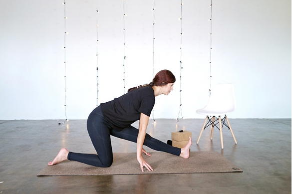 「臀部」腿筋紧吗?练习这五个瑜伽姿势以提高灵活性