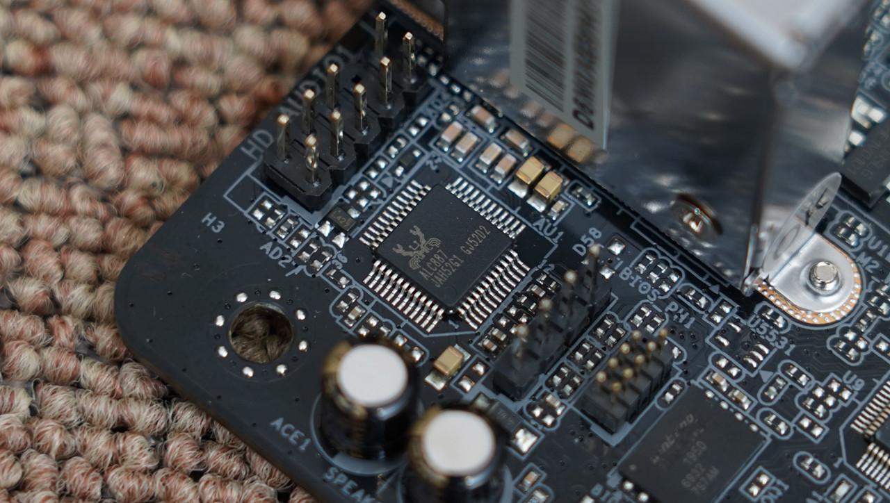 iOS|开学季买笔记本还是台式机？也许组台ITX小钢炮是不错的选择