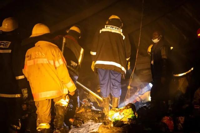 赞比亚▲愤怒！3名华人赞比亚遇害惨遭焚尸：人性最大的恶是恩将仇报