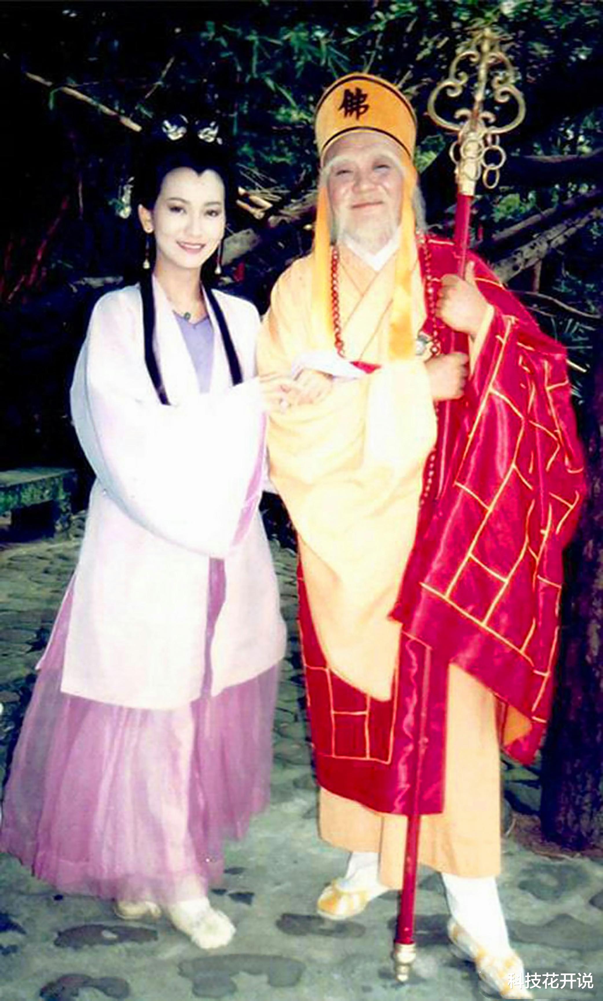 吴京|无法重拍瞬间:喂马的张国荣,狂吸张曼玉秀发的张学友,搂法海胳膊的白素贞