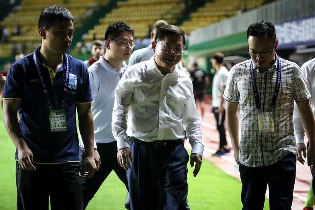 「中超」中超已到最危险时候？多位投资人心态改变！身家210亿的老总放狠话