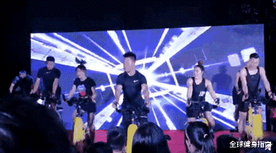 深蹲|像张天爱这样练臀，会有什么后果？