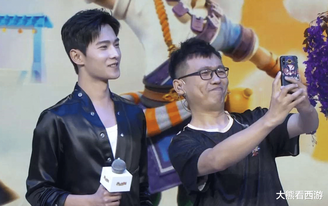 梦幻西游|梦幻西游：杨洋真的是梦幻玩家！拥有1098伤神器，常年混迹服战