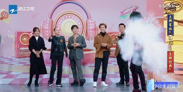宋丹丹|23: 09巴图公开道歉,11140条恶评下,\小品女王\宋丹丹\现原形\