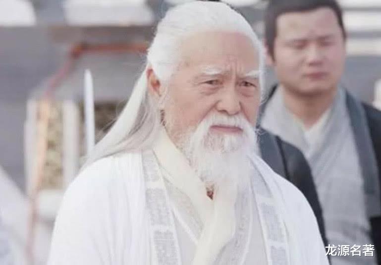 张三丰|张翠山被逼自刎时，张三丰并没有出手，只因他忌惮场下的一个人