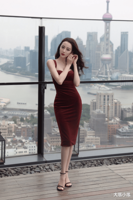 迪丽热巴|赵露思新剧给热巴做配角，看到两人同框后，网友：像丫鬟VS公主