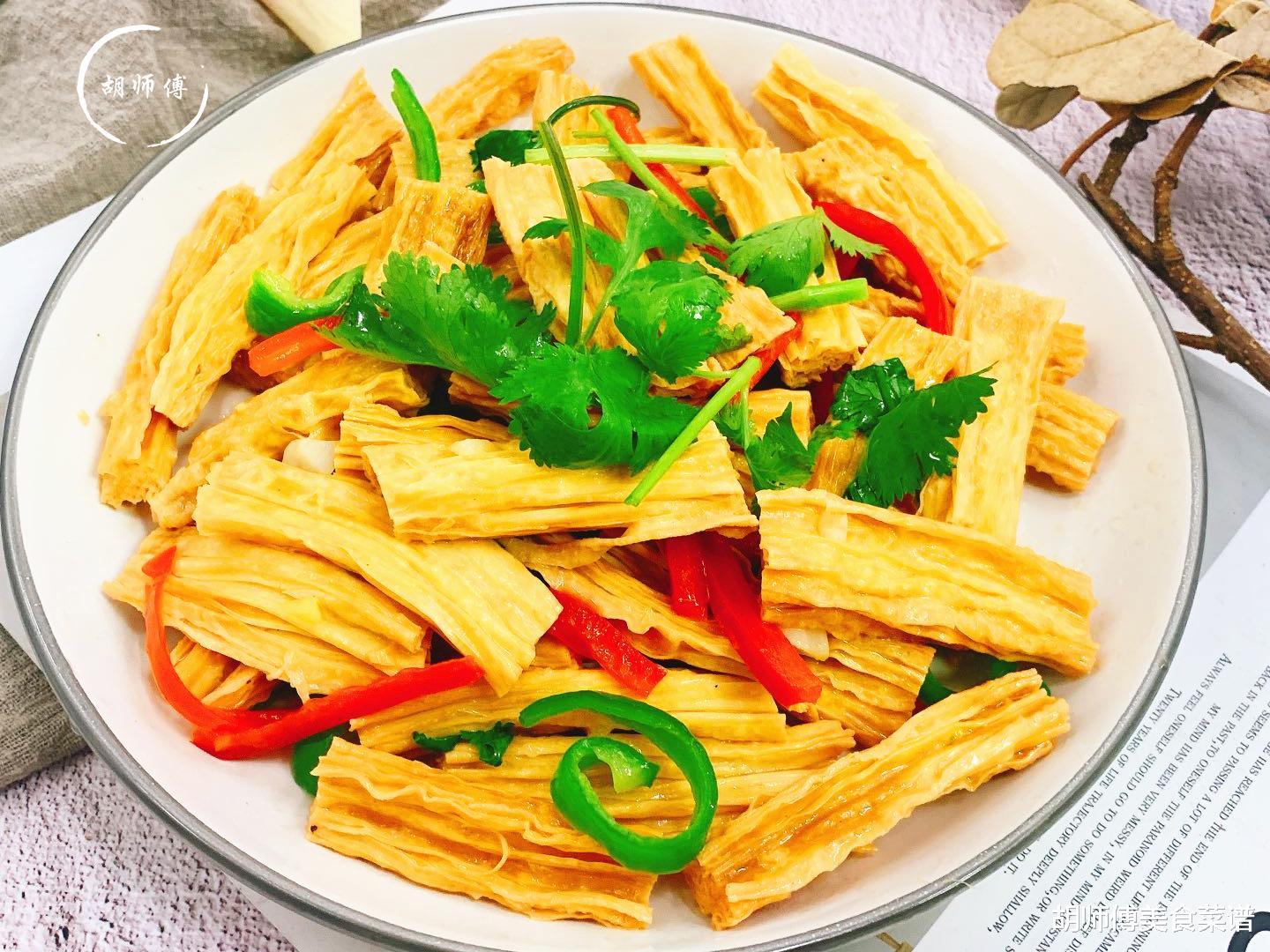 ：泡腐竹时，千万别马上用水泡！厨师长教你一招，腐竹1分钟就泡胀