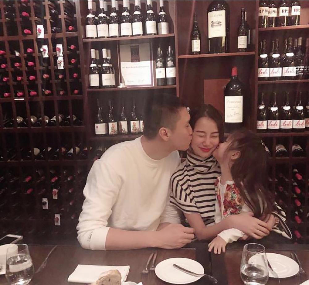 「姚明」詹姆斯新居值3.7亿，再看看姚明和易建联的，差距明显呀！