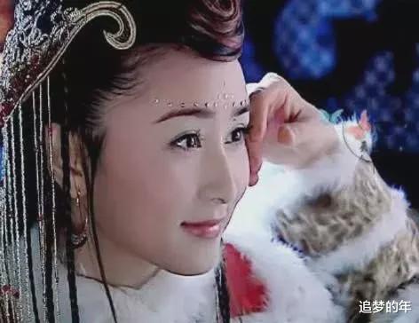 穆桂英挂帅▲《杨门虎将》里的七大美女， 王艳第六，赵雅芝第三， 第一盛世美颜！