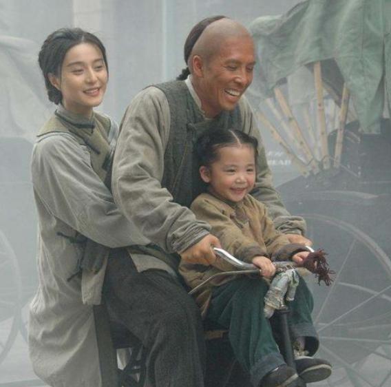 甄子丹|演了8年男主角都没火，被拉去救场演了个男配，没成想火成经典