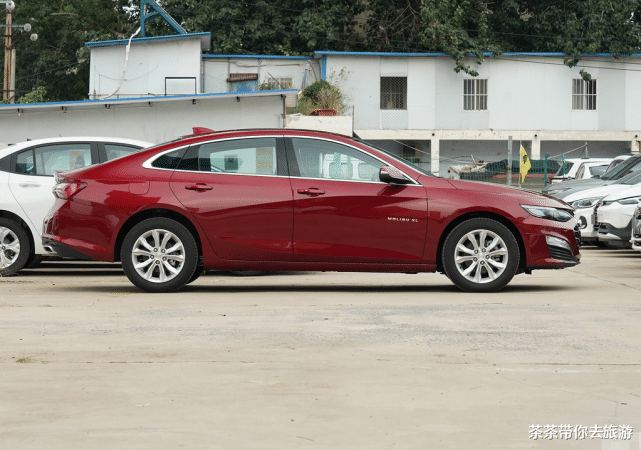 cs35plus|“白菜价”B级车！直降4.5万，10.99万完胜思域，谁还买国产车？